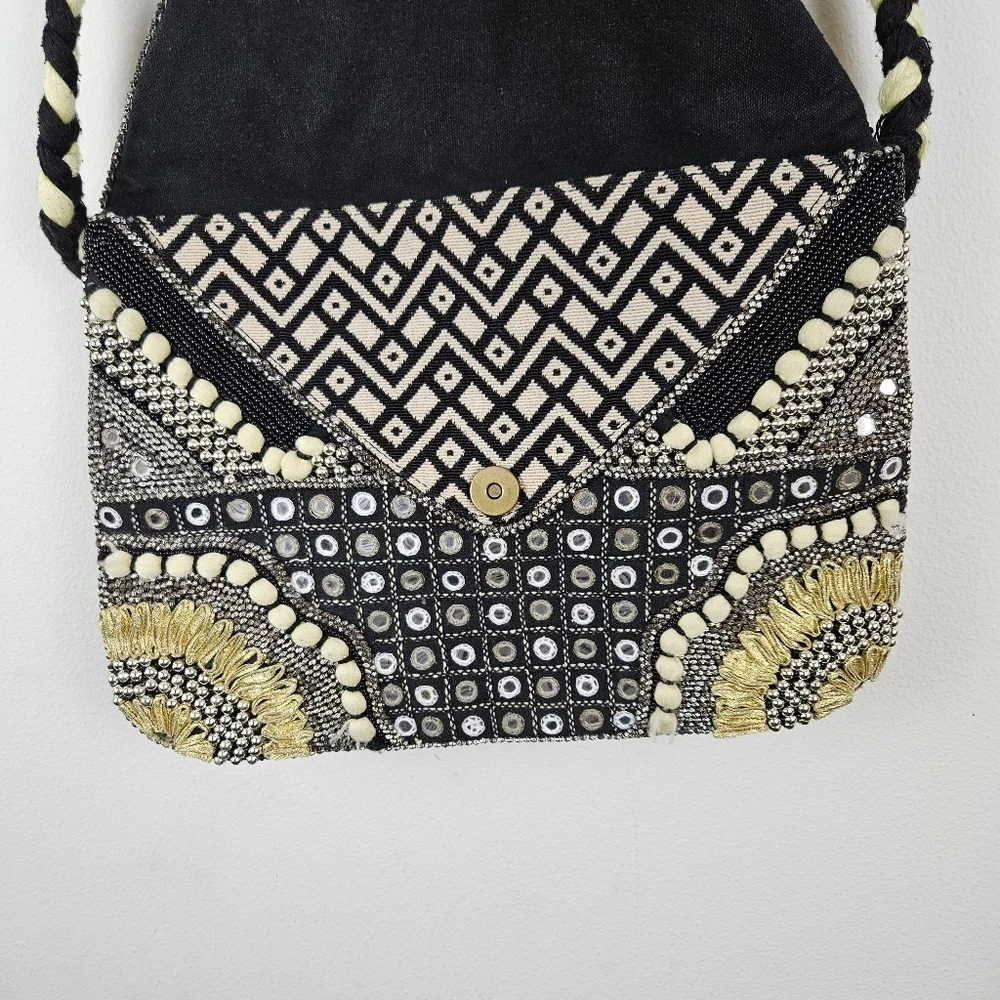 Big Buddha Womens Banjo Beading Crossbody Bag Multicolor Size 13x9x1 Boho - Picture 3 of 8